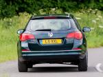 Vauxhall Astra Sports Tourer 2012 года